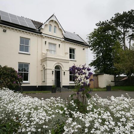 Caemorgan Mansion Hotel Cardigan Luaran gambar